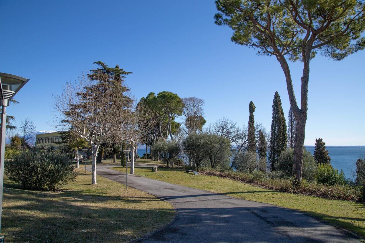Ferienwohnung Lato Soleggiato @Gardazzurro Padenghe sul Garda Exterior foto