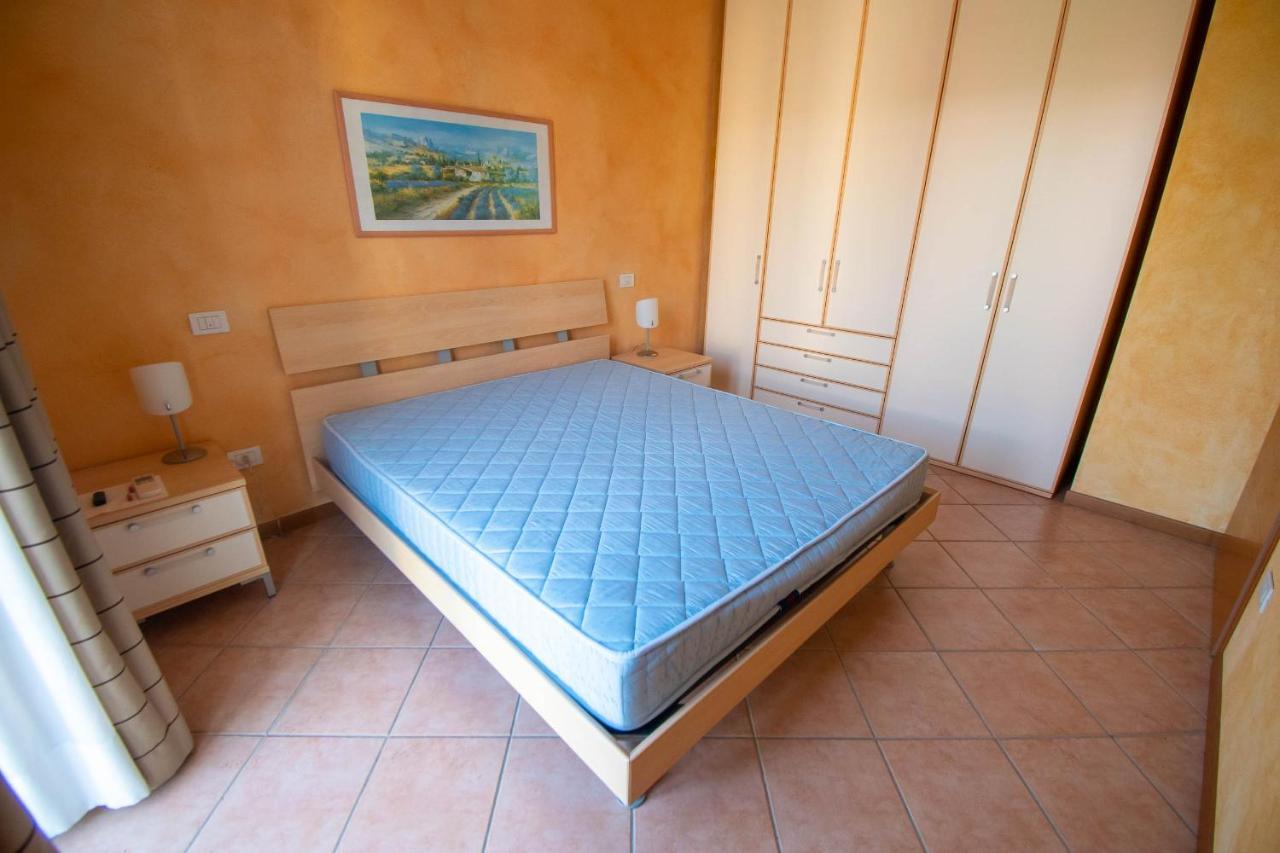 Ferienwohnung Lato Soleggiato @Gardazzurro Padenghe sul Garda Exterior foto